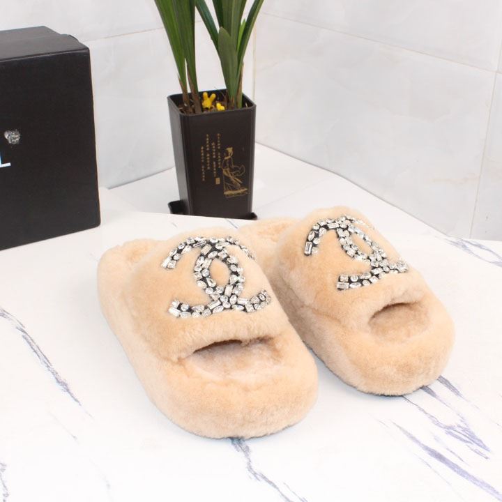 Ch*el slippers